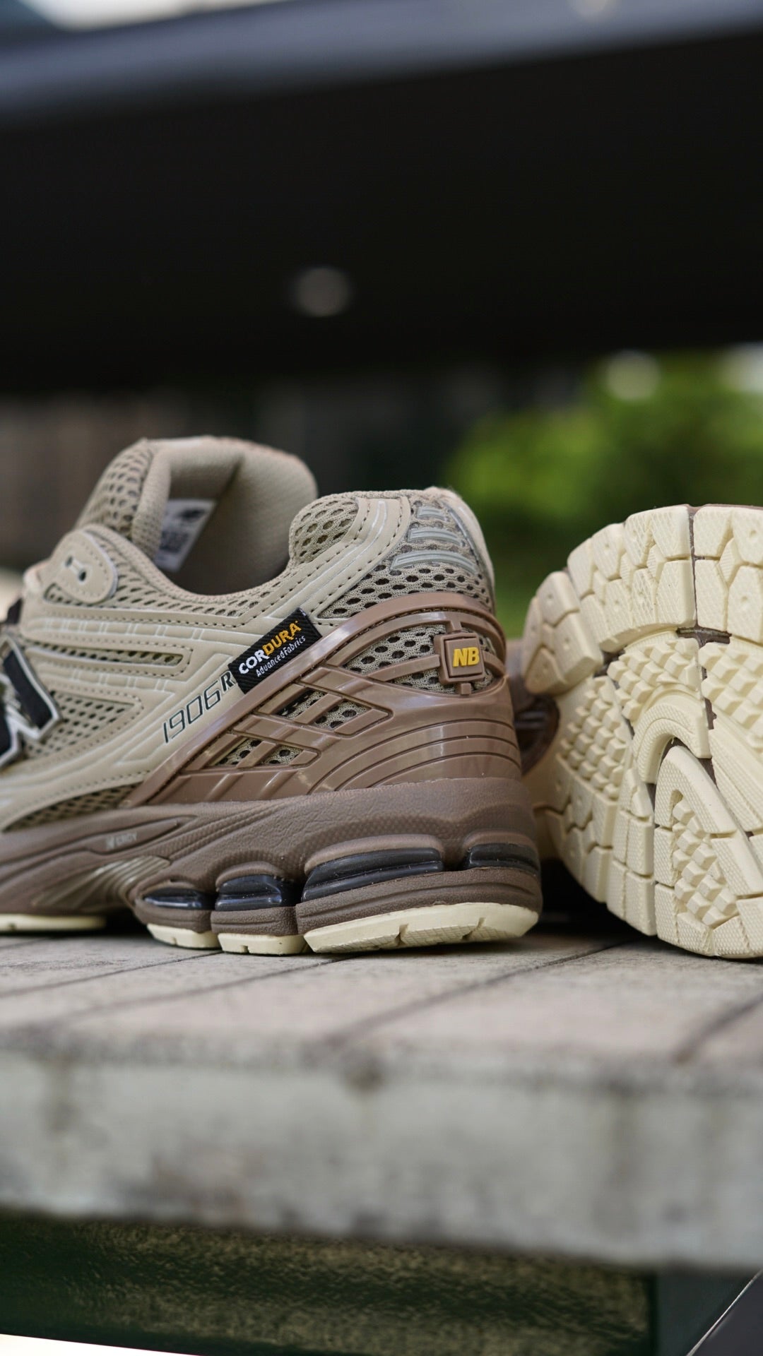 New balance 1906R cafe
