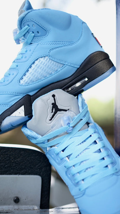 Air jordan Retro 5 university blue