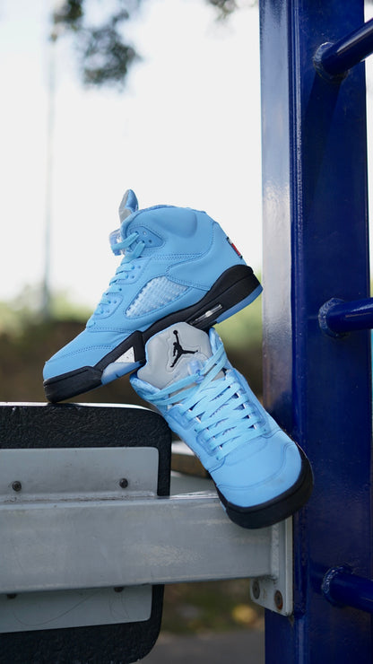 Air jordan Retro 5 university blue