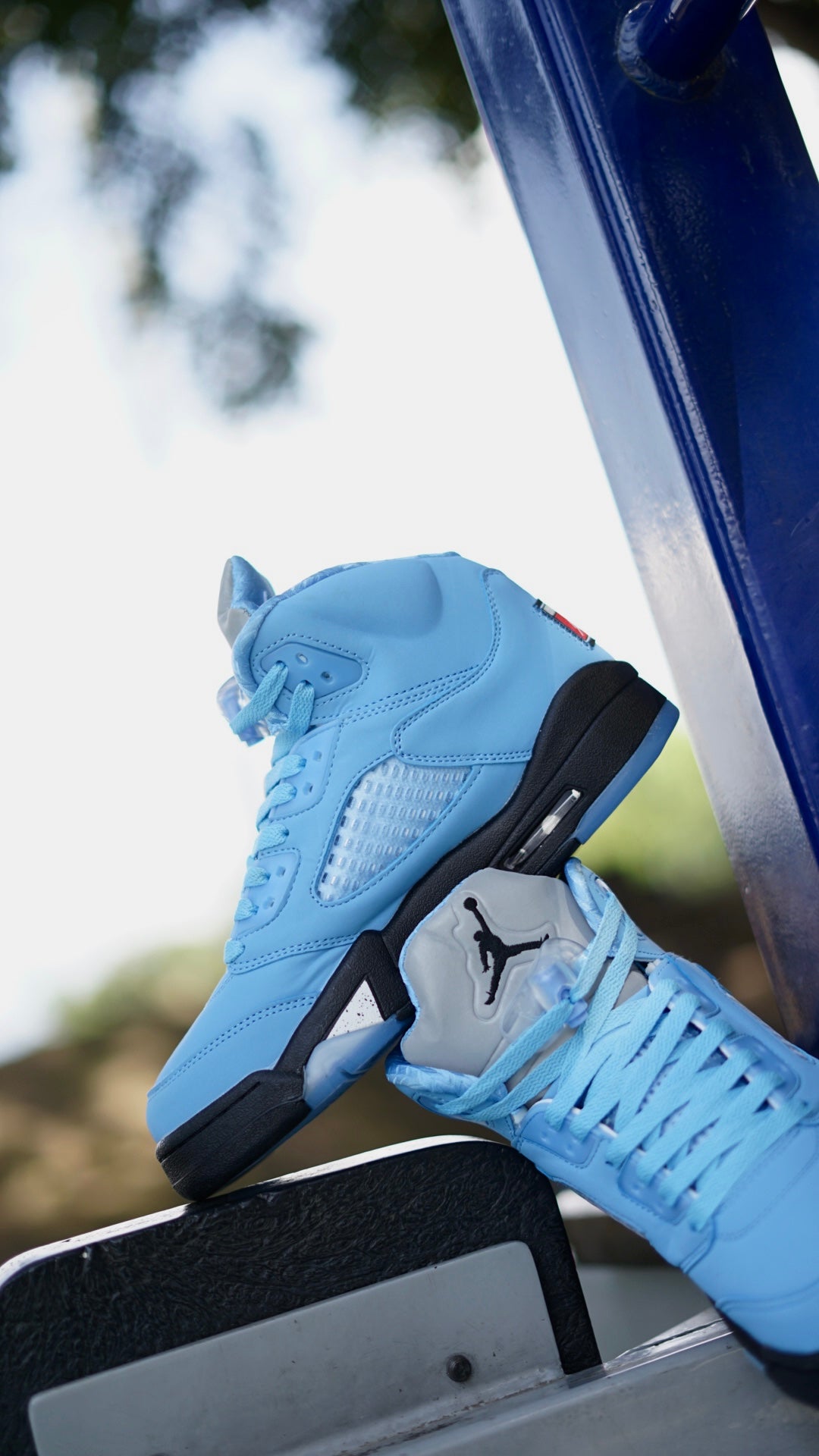 Air jordan Retro 5 university blue