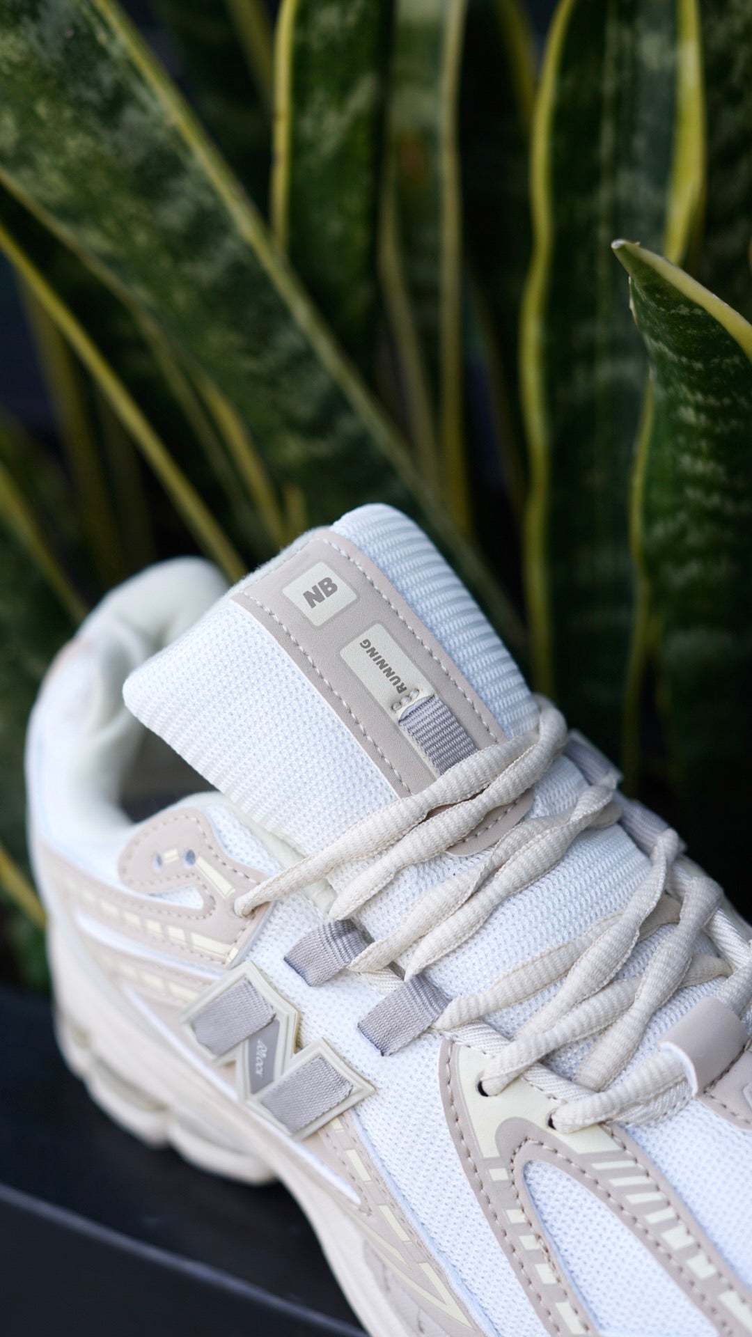 New balance 1906R beige