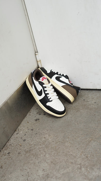 Jordan low travis cafe-blanco