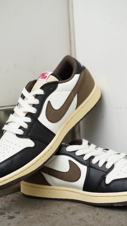Jordan low travis cafe-blanco