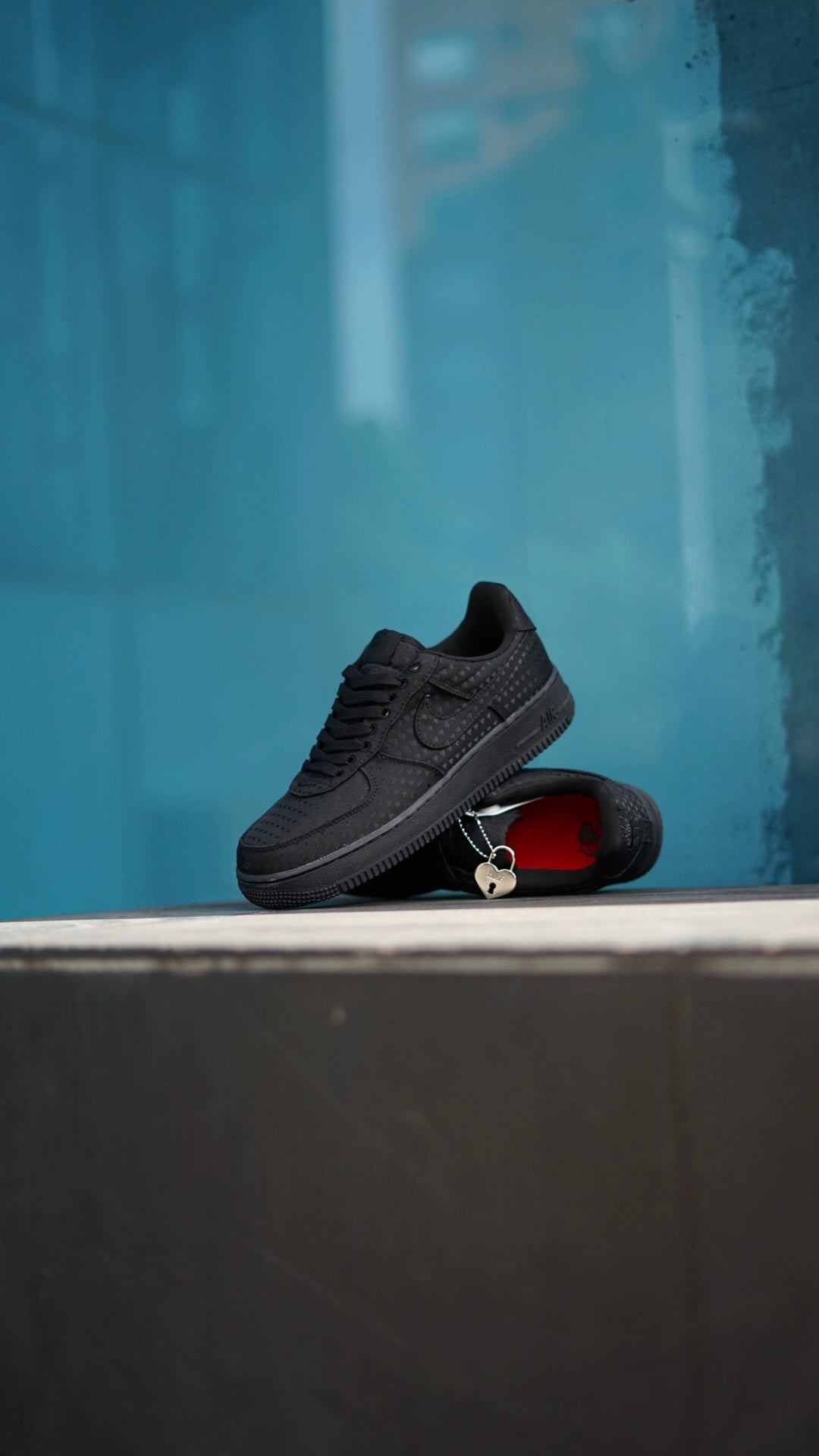 Air Force 1 07 SE Valentines