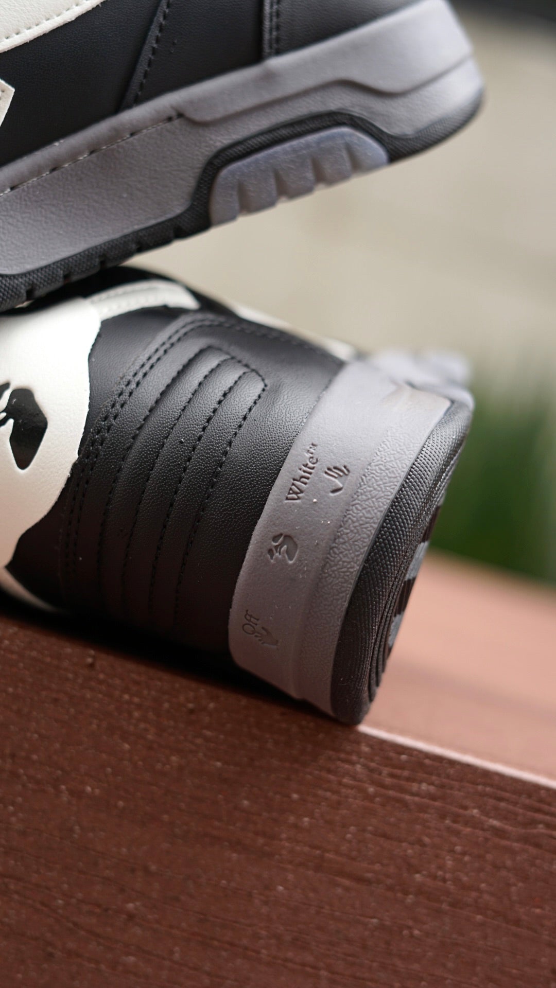 Off white negra