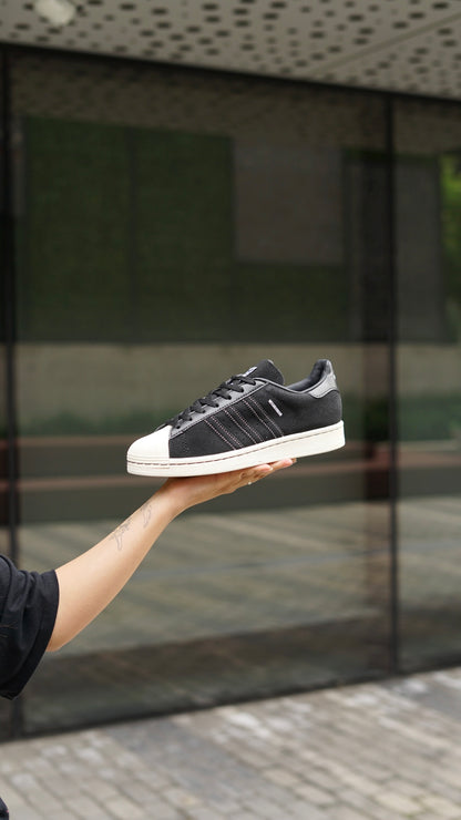 Adidas superstar 80s. neighborhood