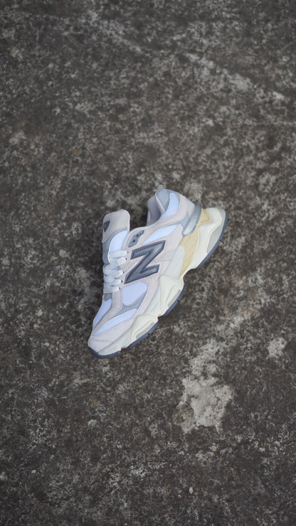 New Balance 9060 Gris