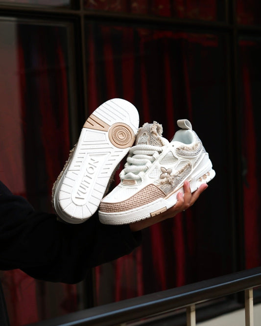Louis vuitton beige diamantada