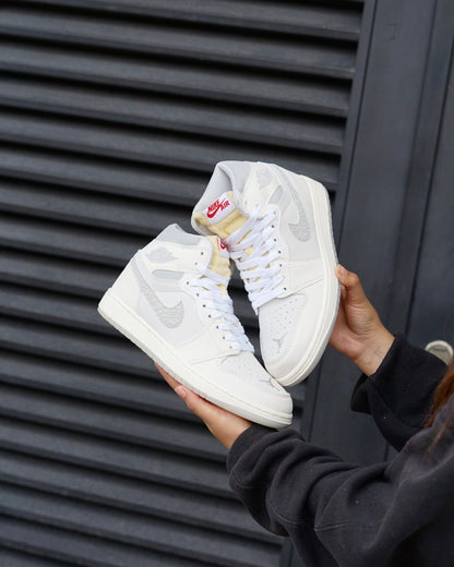 Jordan R1 beige
