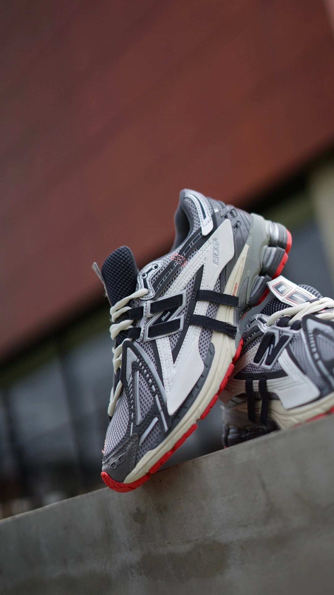 New Balance 1906A Gris-Rojo