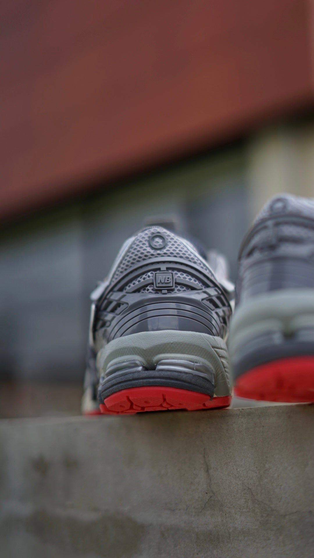 New Balance 1906A Gris-Rojo