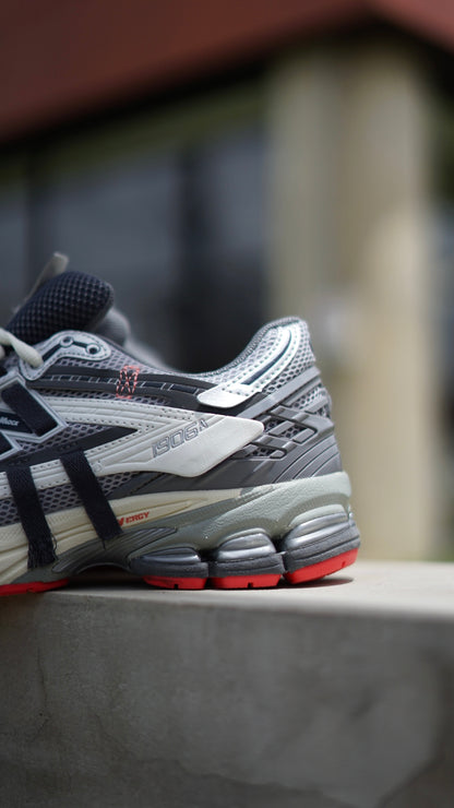 New Balance 1906A Gris-Rojo