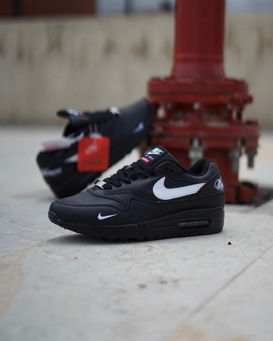 Air Max 1 x Supreme Negro
