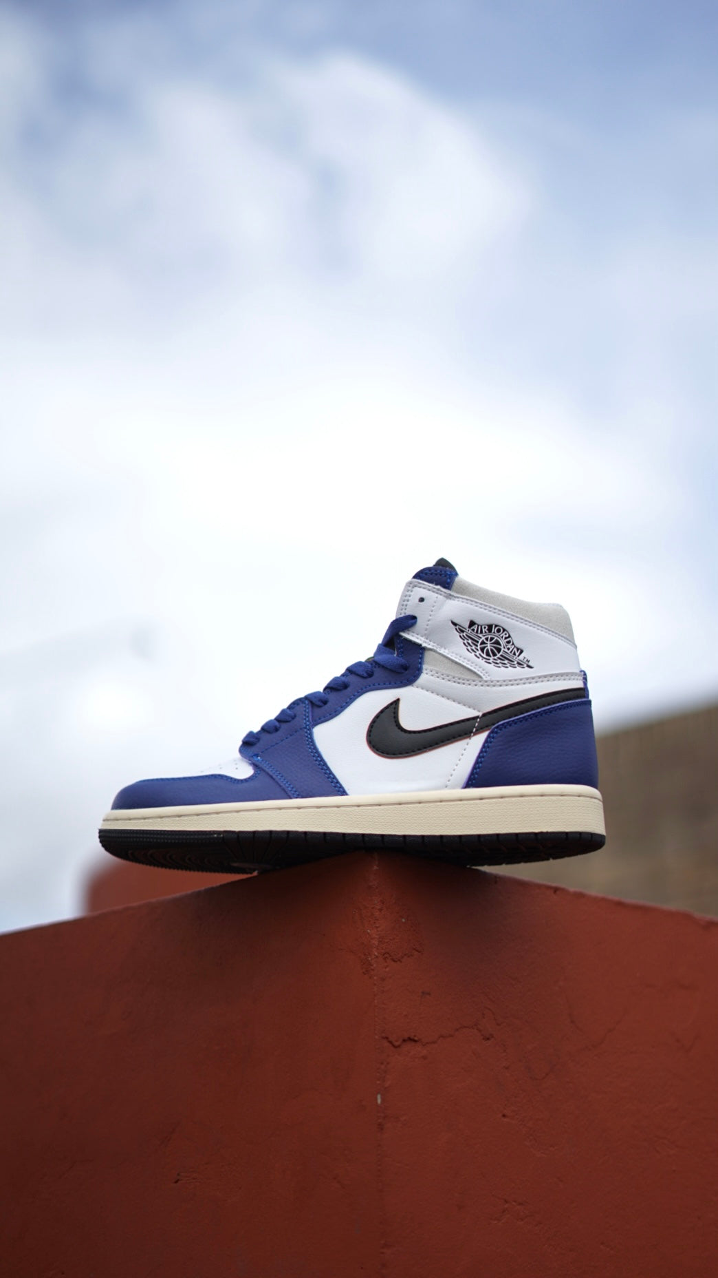 Air Jordan Retro 1 High OG Royal Azul