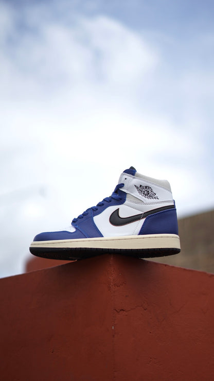 Air Jordan Retro 1 High OG Royal Azul