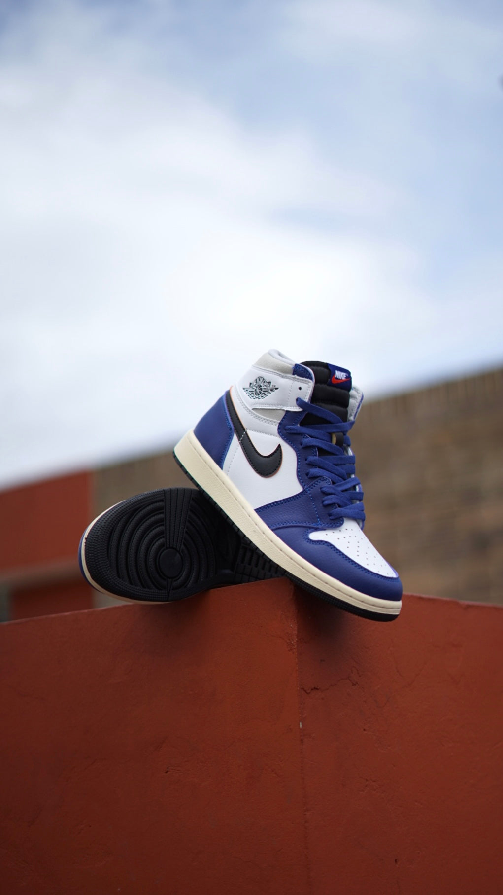 Air Jordan Retro 1 High OG Royal Azul