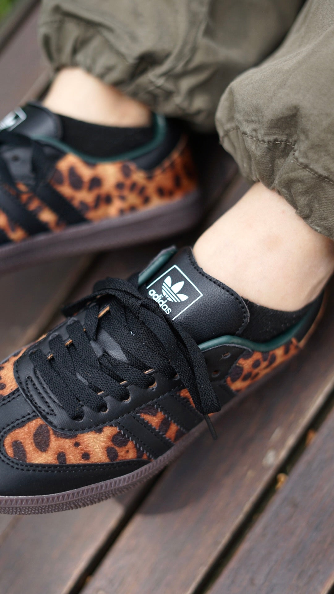 Adidas samba leopardo negra
