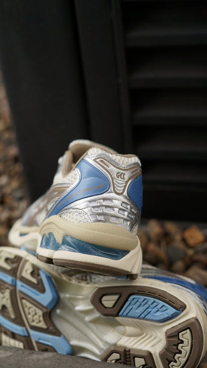 Ascis gel-kayano 14 colores crema