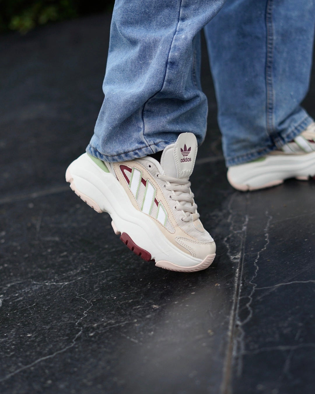 Adidas ozgaia