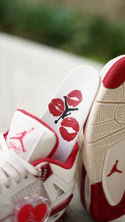 Air jordan 4 Retro Valentines Day