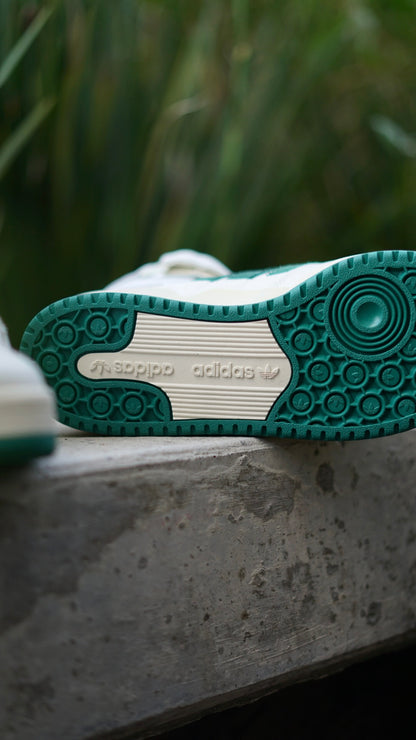 Adidas Forum 84