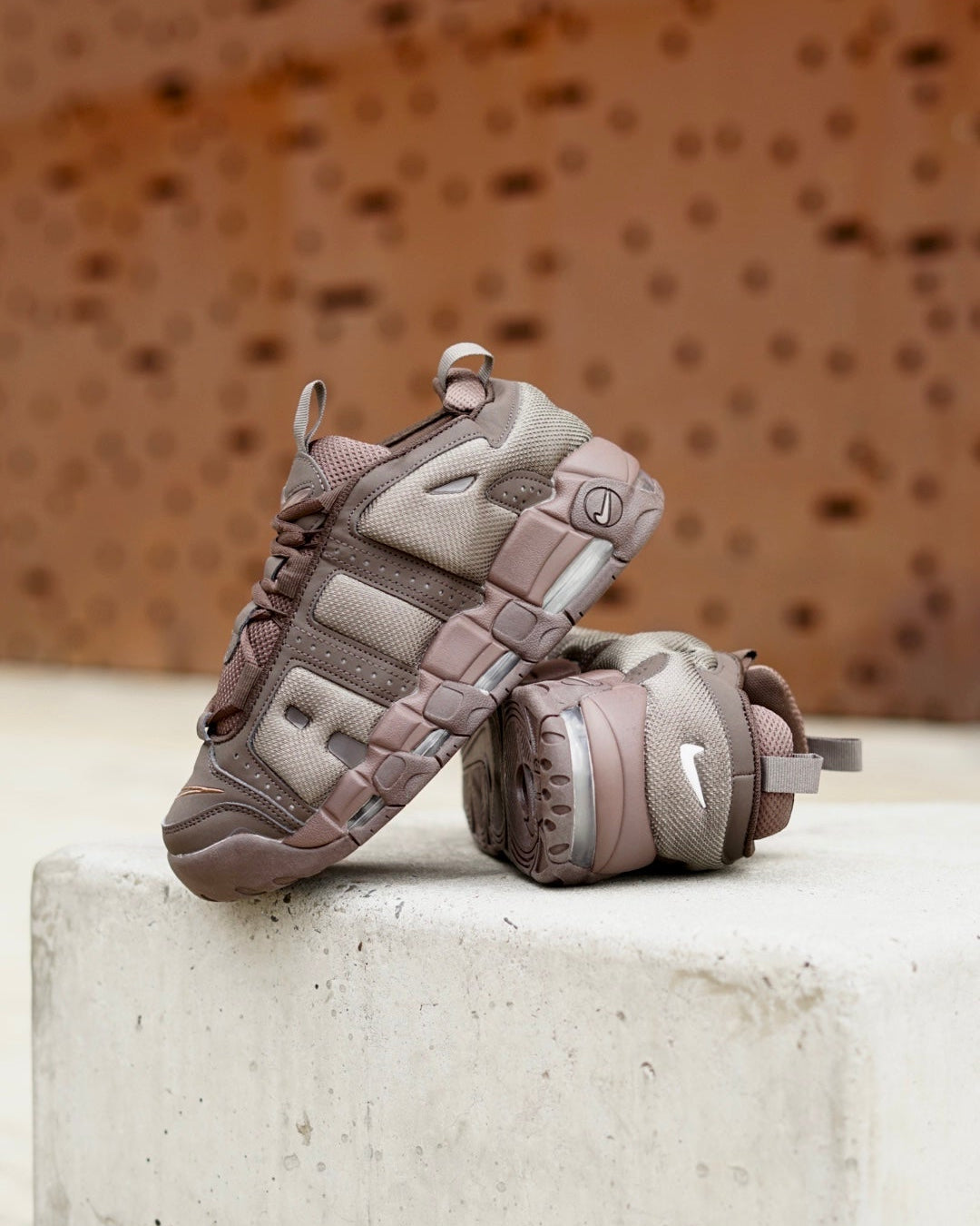 Nike uptempo cafe