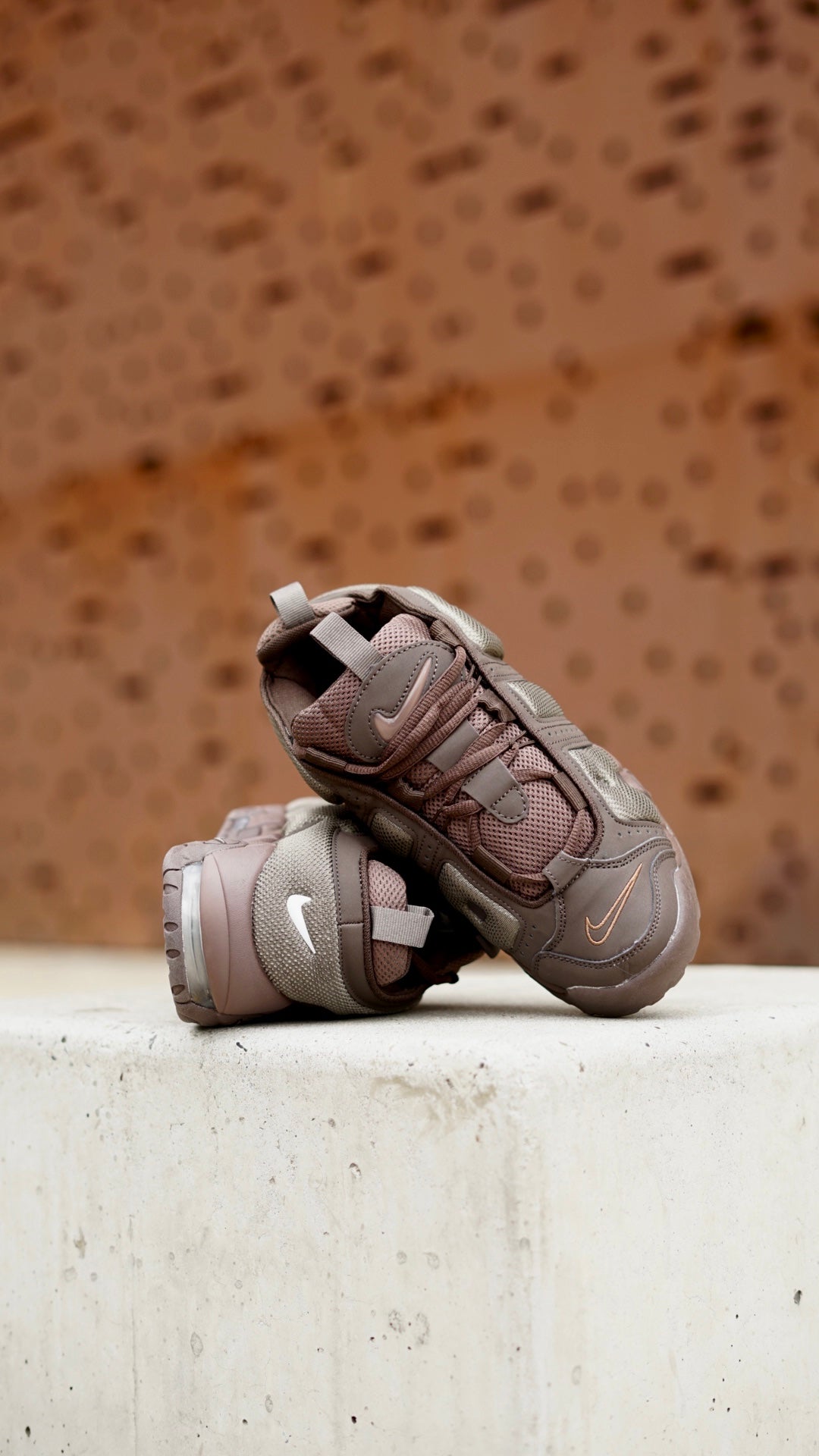 Nike uptempo cafe