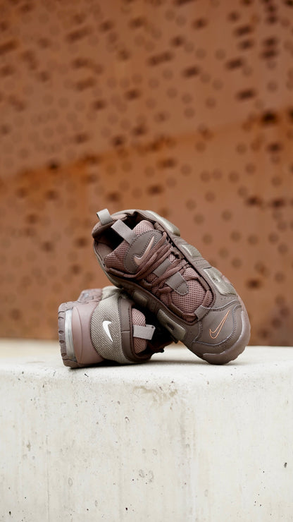 Nike uptempo cafe