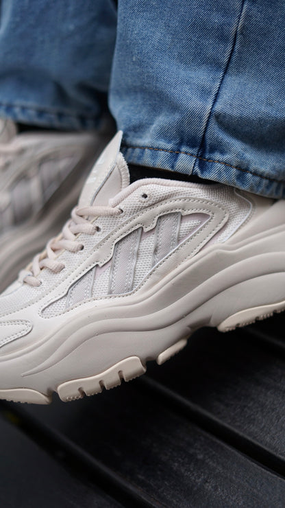 Adidas ozgaia beige