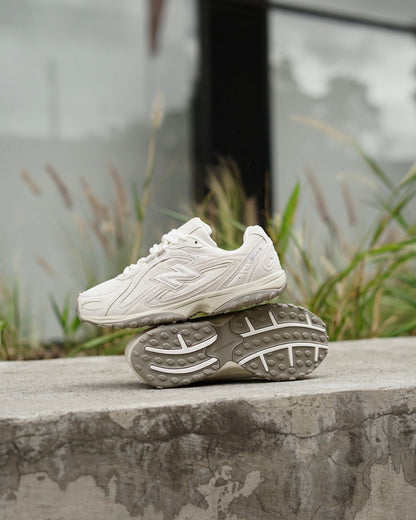 New balance 204 beige