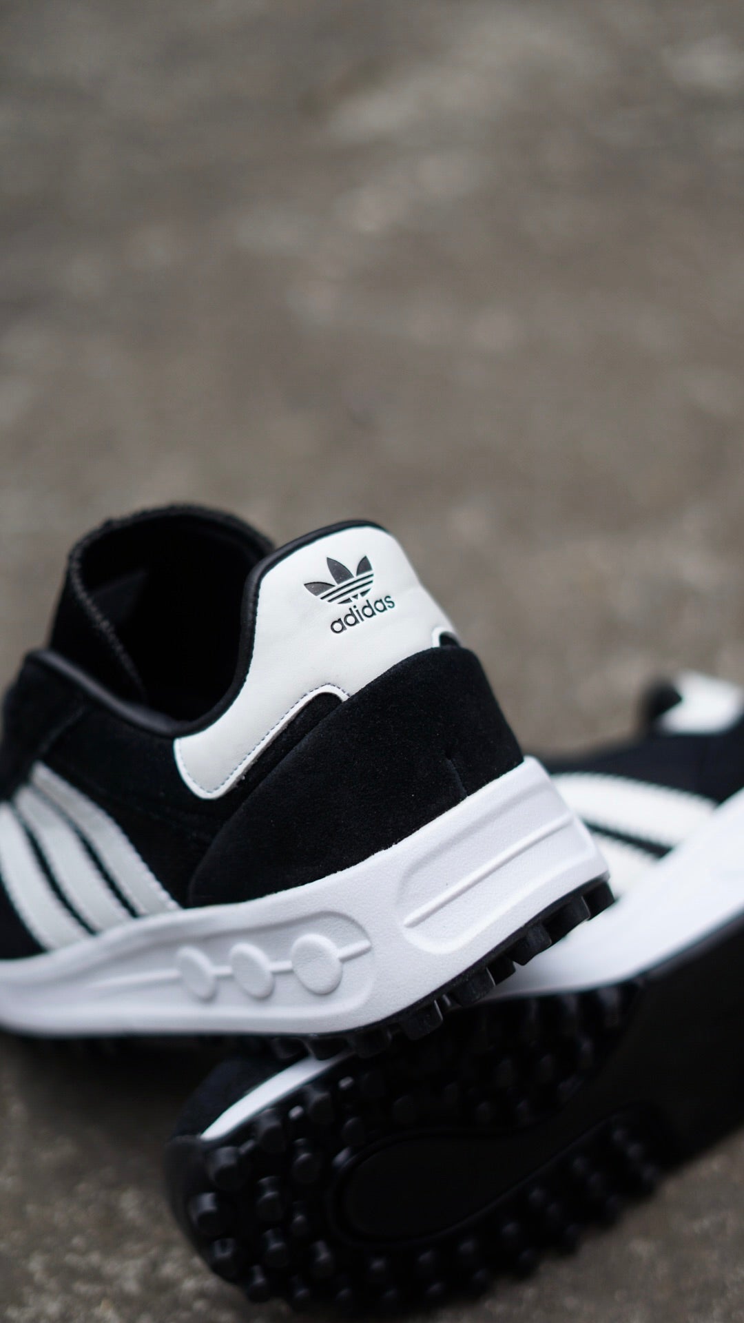 Adidas marathon tech negra