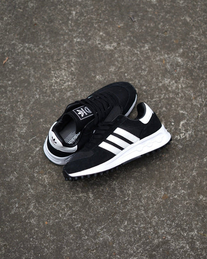 Adidas marathon tech negra