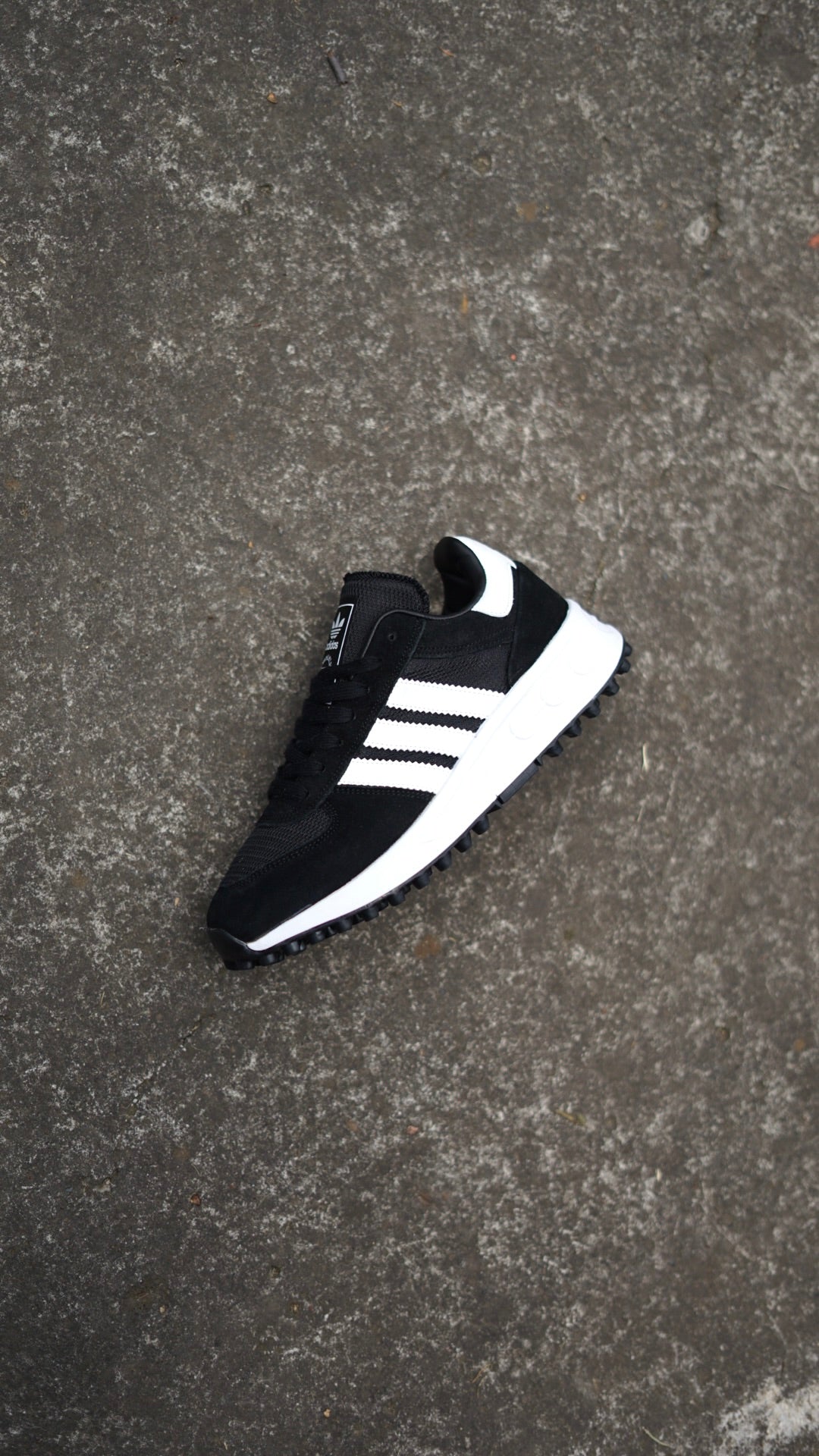 Adidas marathon tech negra