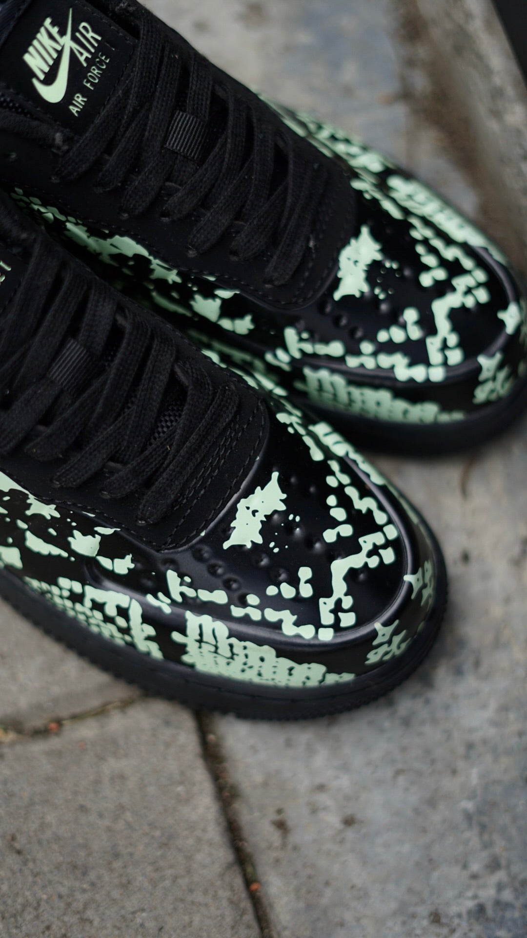 Nike air force 1 foamposite piel de serpiente