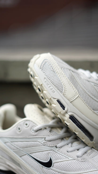 Nike shox supreme beige
