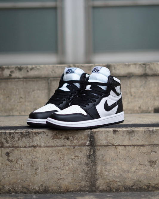 Air Jordan Retro 1 Blanco-Negro