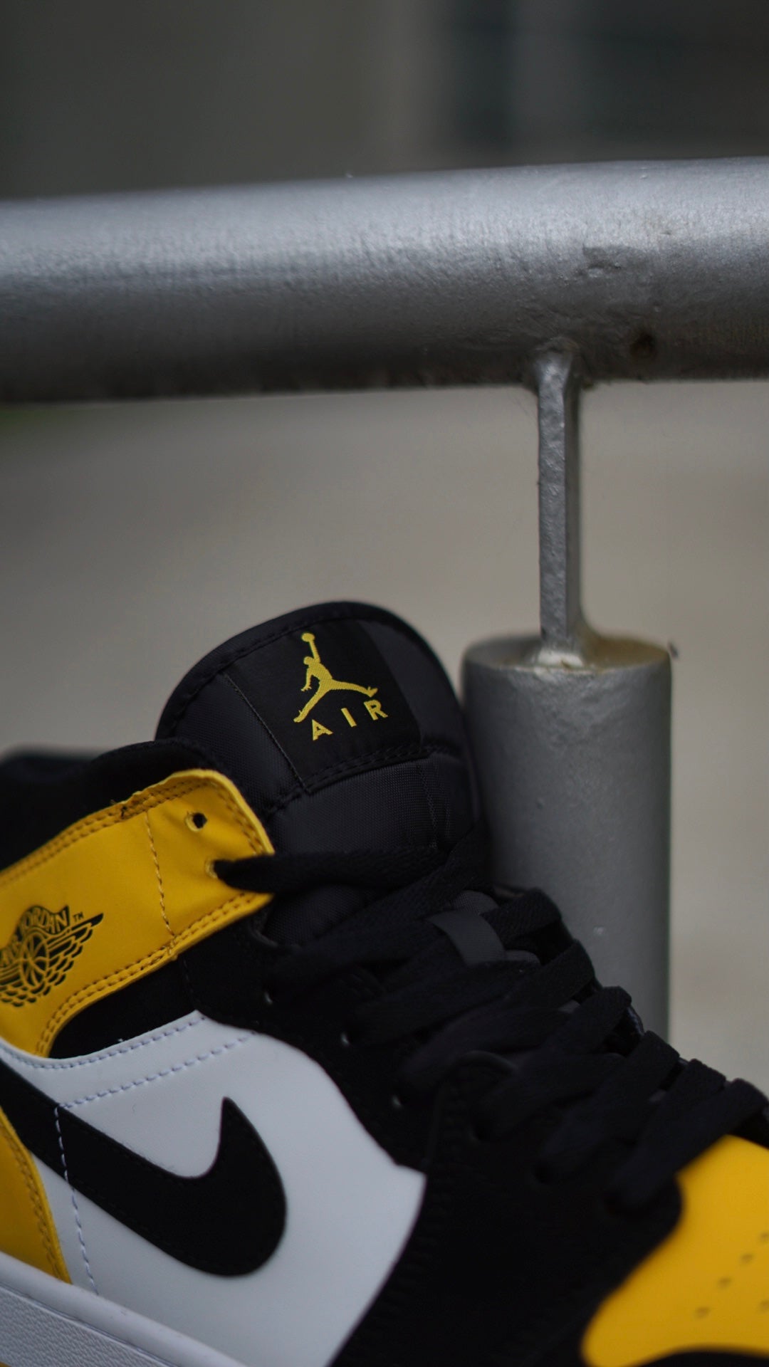 Air Jordan Retro 1 Mind Amarilla