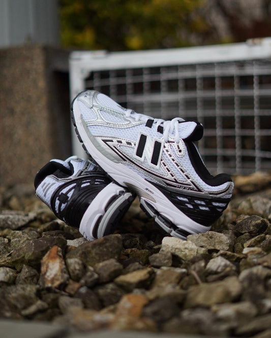 New Balance 1906A Blanco-Negro