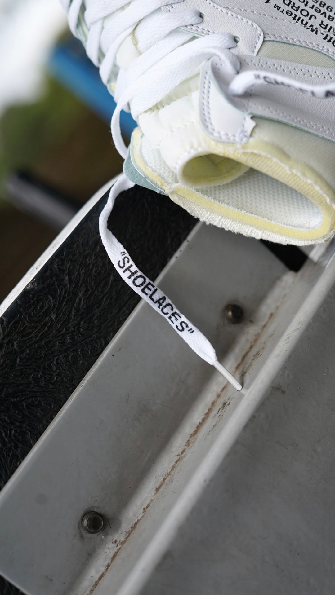 Jordan R1 off white