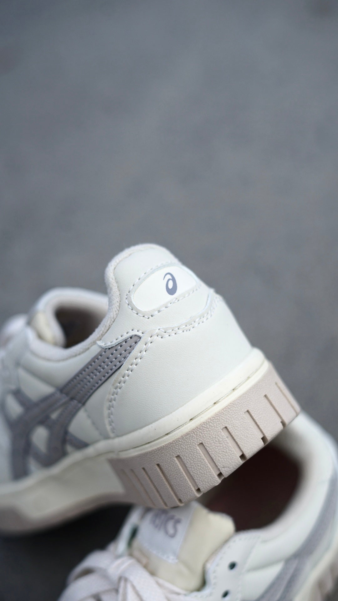 Asics court mz