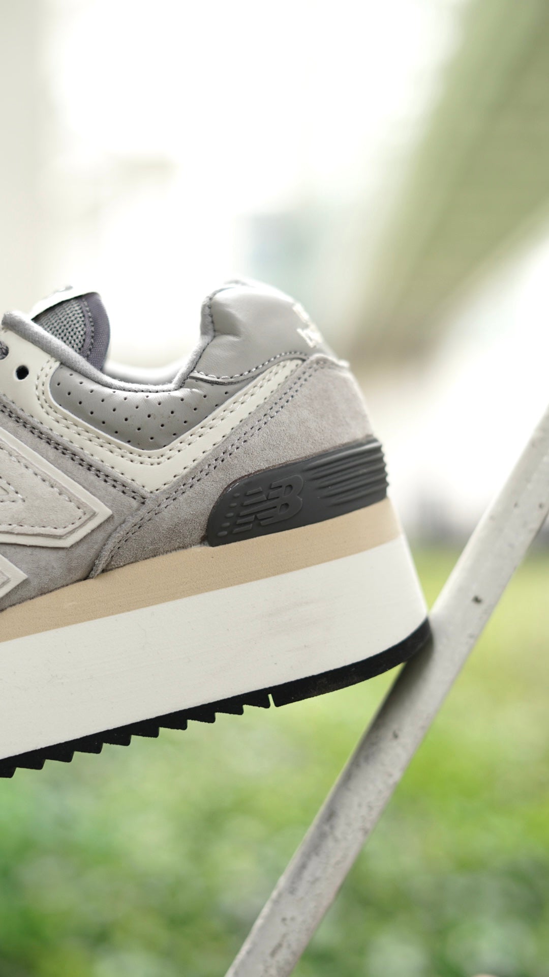New balance gris