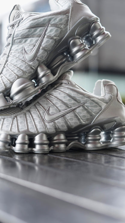Nike shox gris