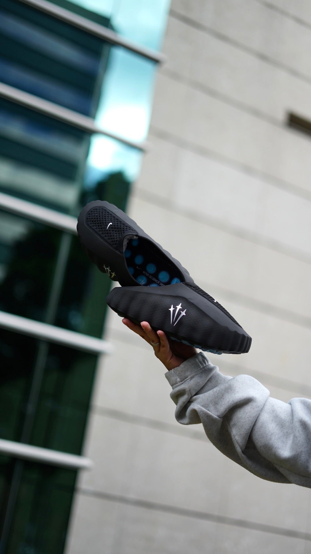 nike mind nocta negra