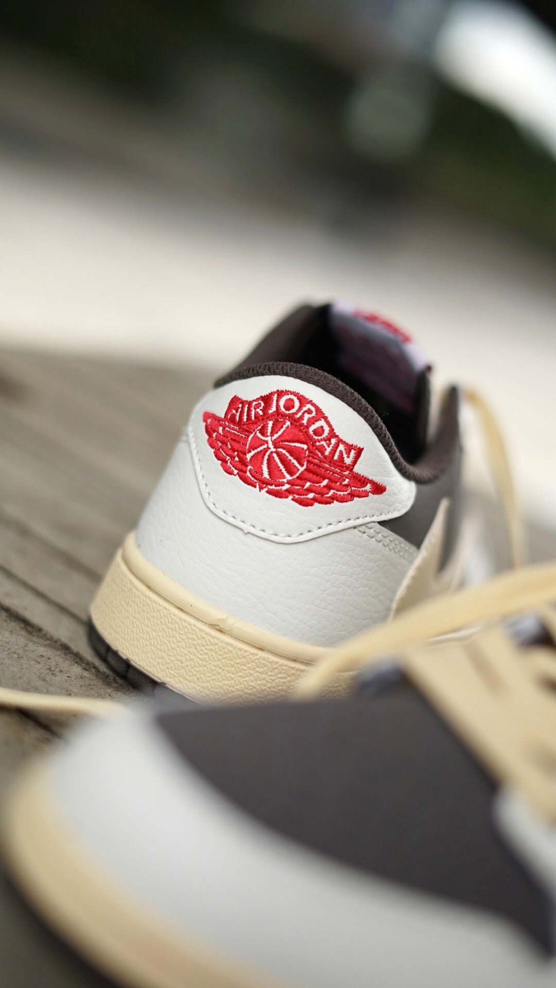 Jordan R1 low travis scott reverse mocha