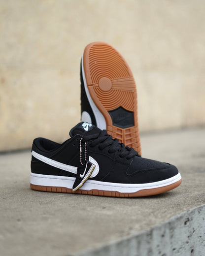 Nike SB Dunk Low Pro Black Gum