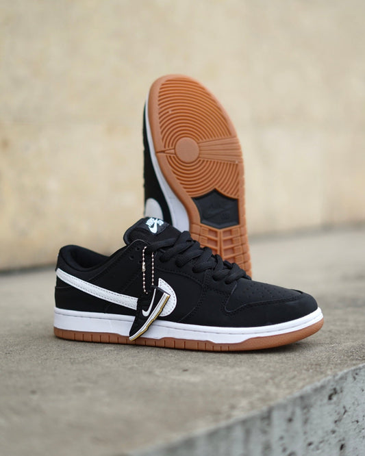 Nike SB Dunk Low Pro Black Gum