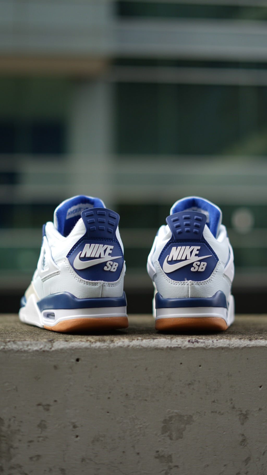Sb x Air Jordan Retro 4 Navy