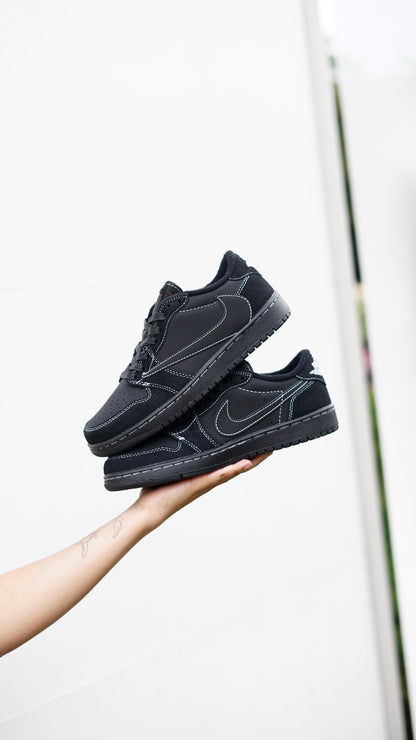 Air jordan low OG x travis scott black phantom