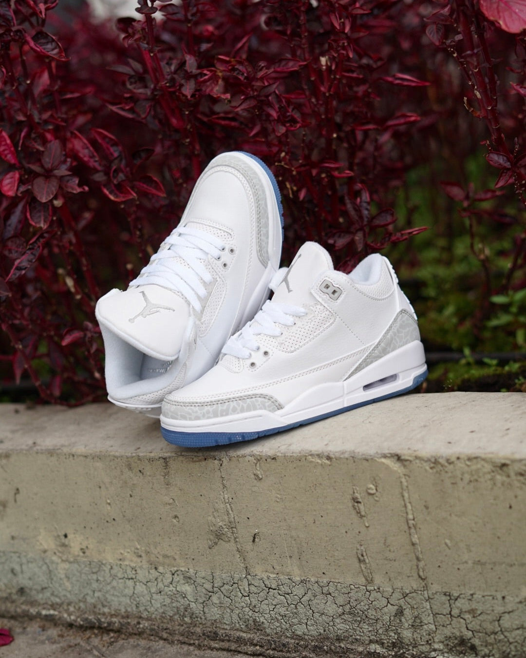 Jordan R3 blanco con azul