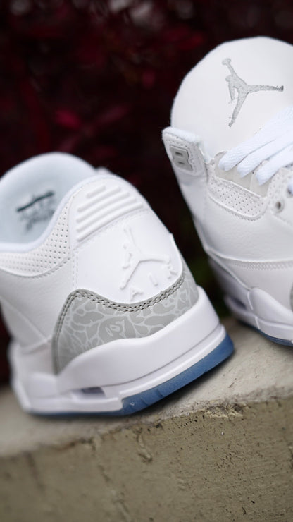 Jordan R3 blanco con azul